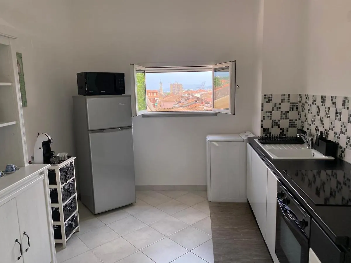 Arimand House Apartment La Spezia